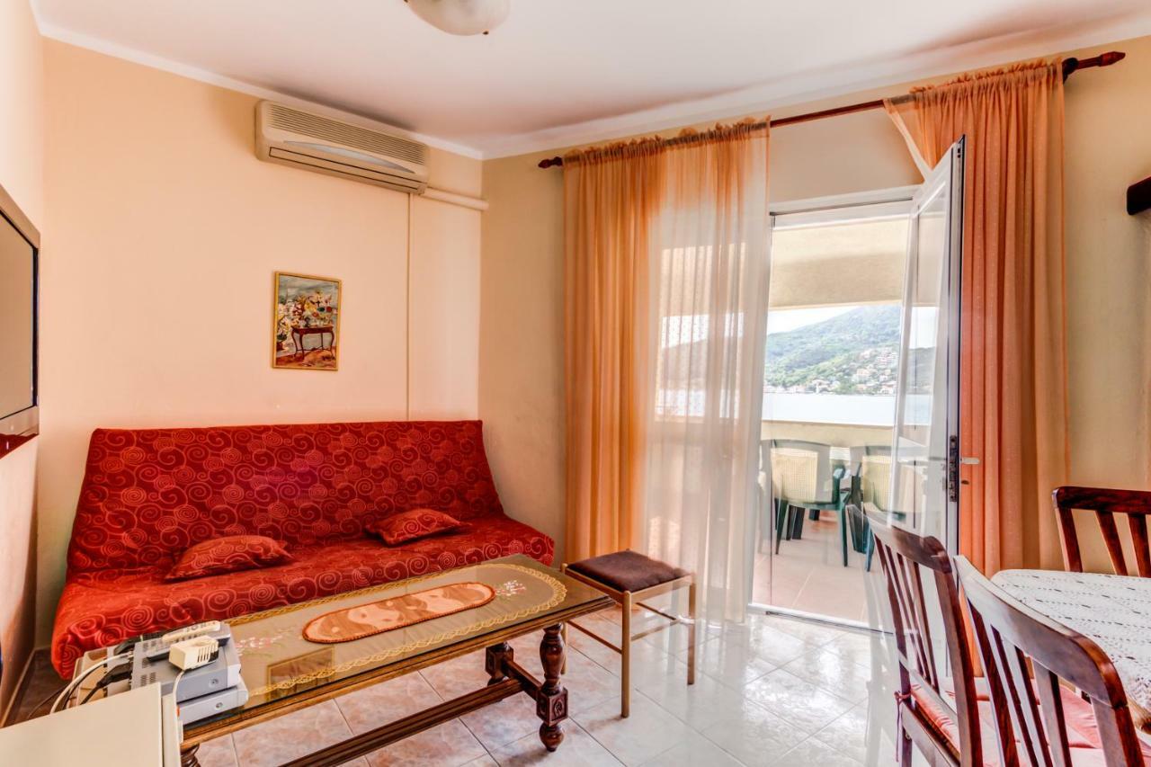 Apartmani Vesna Tivat Ngoại thất bức ảnh